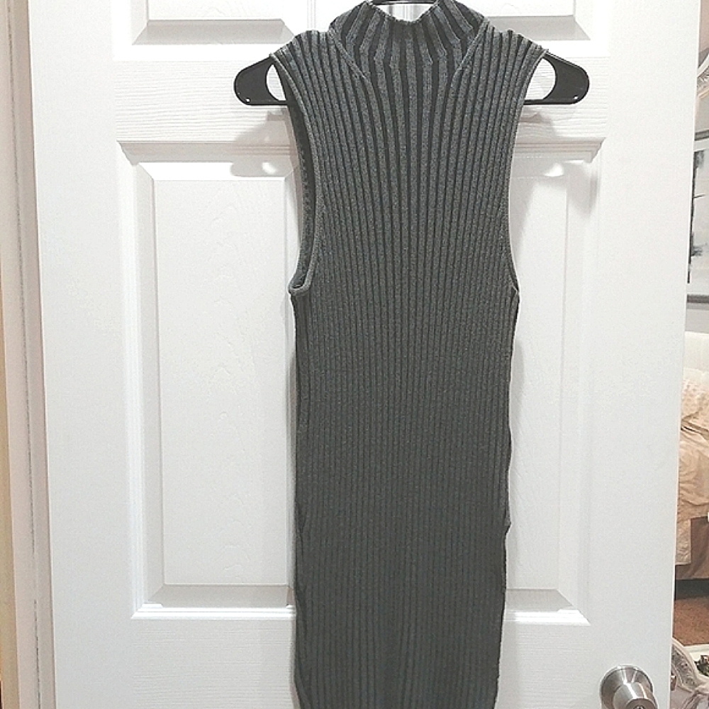 Rock & Republic military green mock turtleneck sleeveless sweater duster